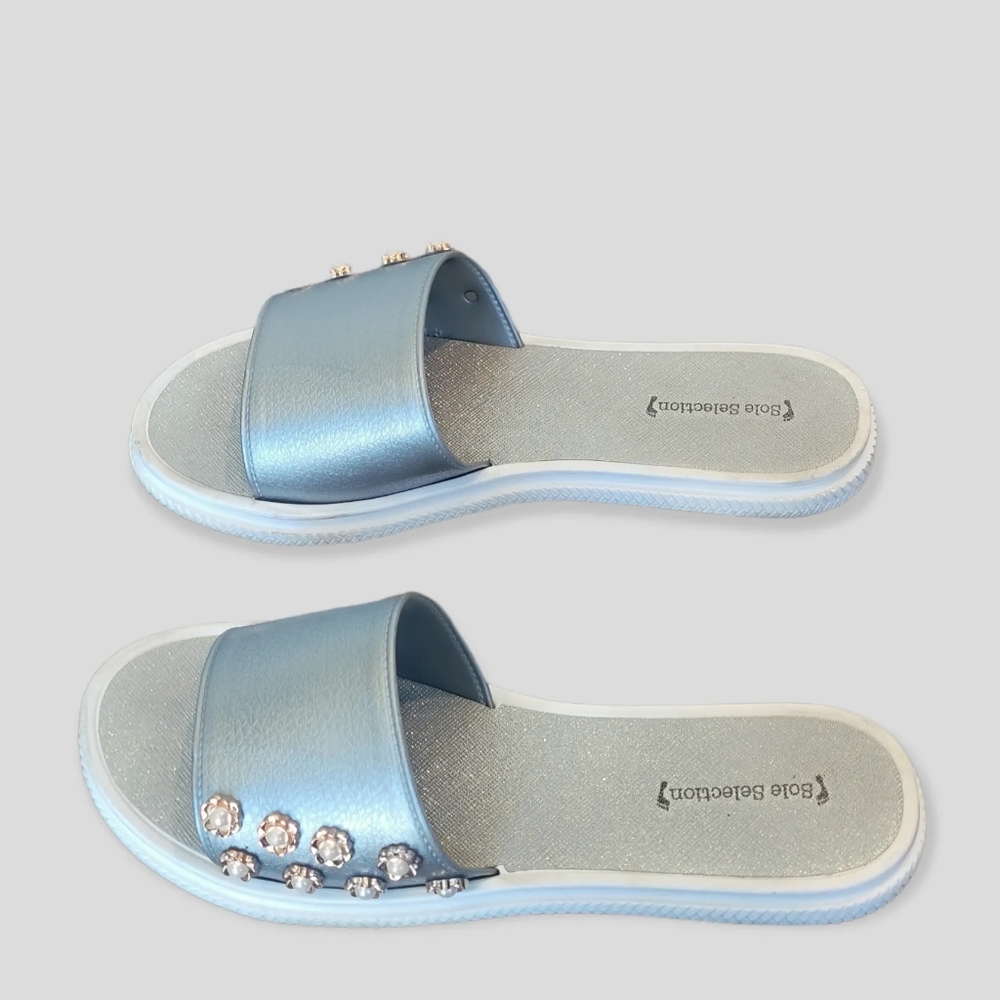 Sole Selection Women's Summer Casual Open Toe Sandals Pearl and Gold Beaded 7.5